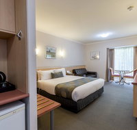 The Waverley International Hotel - Accommodation Cairns