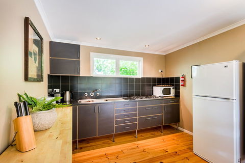 Avalon House - Accommodation Cairns 28