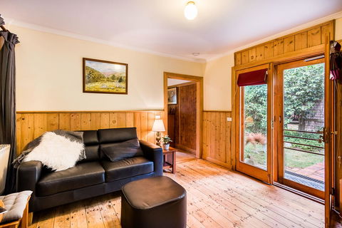 Avalon House - Accommodation Cairns 8