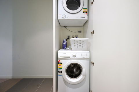 Mono Apartments On Franklin Street - Accommodation Cairns 22