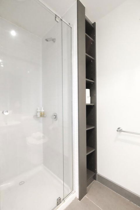 Mono Apartments On Franklin Street - Accommodation Cairns 10