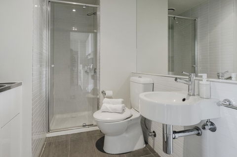 Mono Apartments On Franklin Street - Accommodation Cairns 21