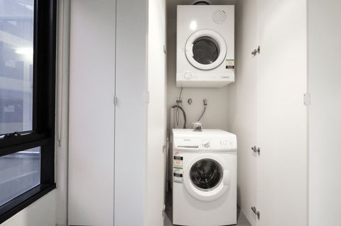 Mono Apartments On Franklin Street - Accommodation Cairns 9