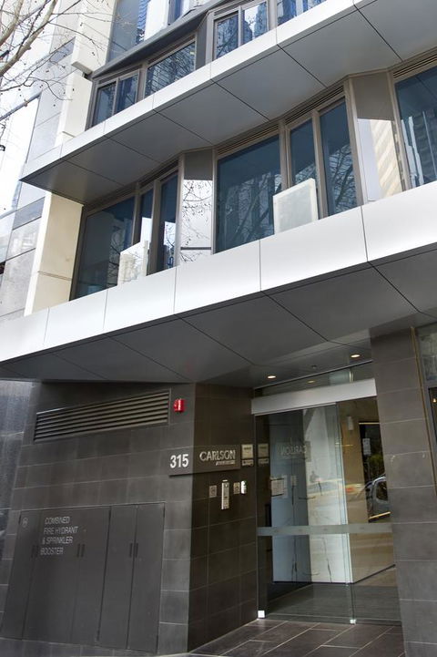 Mono Apartments On La Trobe Street - Accommodation Cairns 13