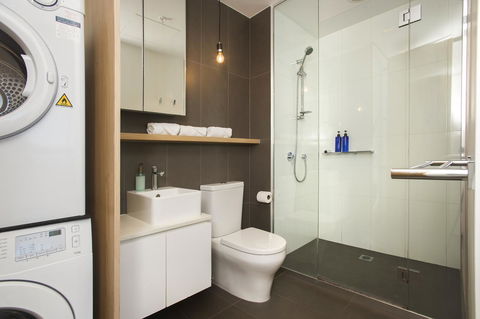 Mono Apartments On La Trobe Street - Accommodation Cairns 15