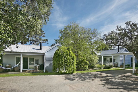 Bilinga Cottages - Accommodation Cairns 0