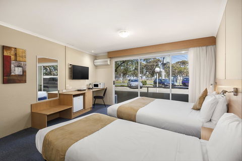 Ciloms Airport Lodge - Accommodation Cairns 31