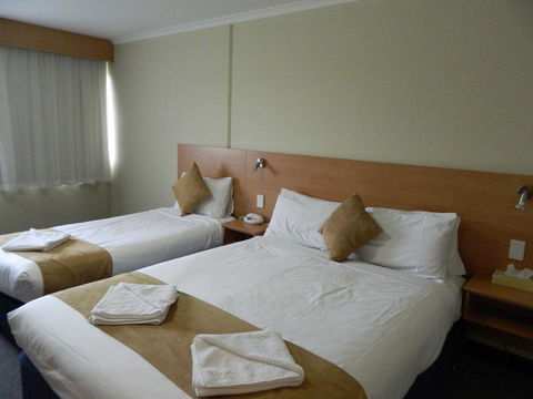 Ciloms Airport Lodge - Accommodation Cairns 23