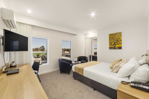 Ciloms Airport Lodge - Accommodation Cairns 29