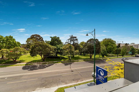 Whitehorse Apartments Hotel - Accommodation Cairns 37