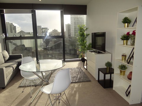 Amazing Accommodations: Vogue - Accommodation Cairns 14