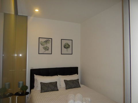 Amazing Accommodations: Vogue - Accommodation Cairns 8