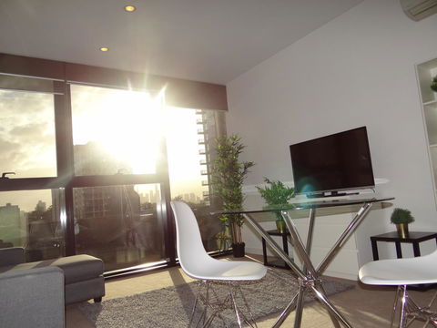 Amazing Accommodations: Vogue - Accommodation Cairns 22