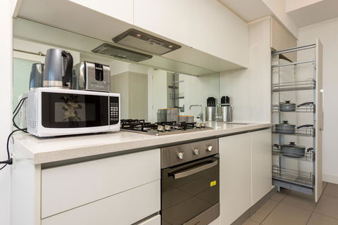 Amazing Accommodations: Vogue - Accommodation Cairns 29