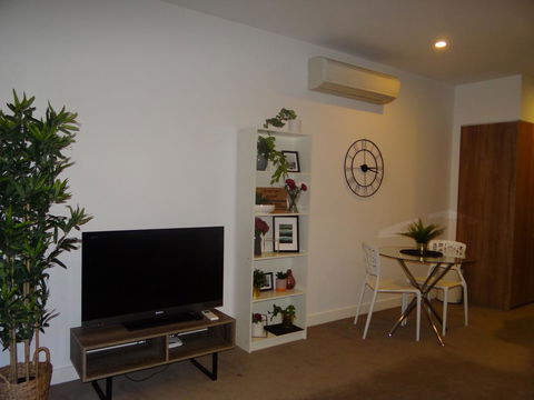 Amazing Accommodations: Vogue - Accommodation Cairns 5