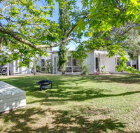 Oasis on Grange - Accommodation Cairns