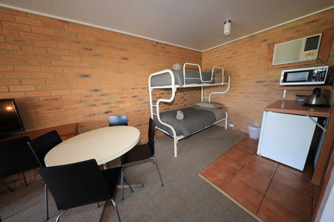 Quays Motel San Remo - Accommodation Cairns 5