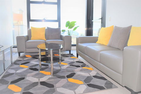 Executive Stay Little Collins Street - Accommodation Cairns 9