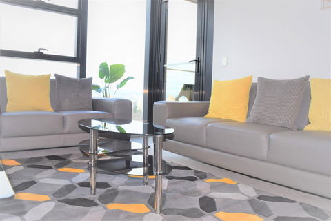 Executive Stay Little Collins Street - Accommodation Cairns 8