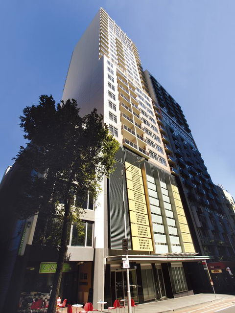 Oaks Melbourne On Lonsdale Suites - Accommodation Cairns 0