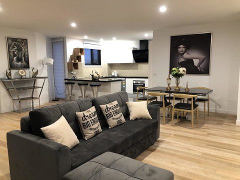 Apartments In Phillip Island Towers - Block C - Accommodation Cairns 0