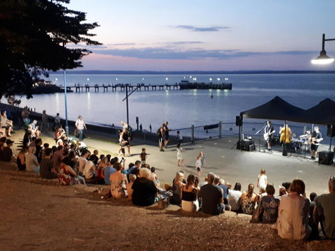 Apartments In Phillip Island Towers - Block C - Accommodation Cairns 9