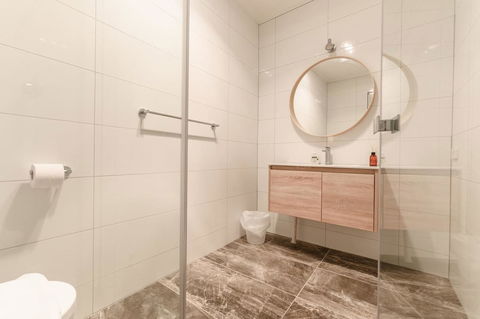Unique 3 Bedroom Central CBD Townhouse - Accommodation Cairns 14