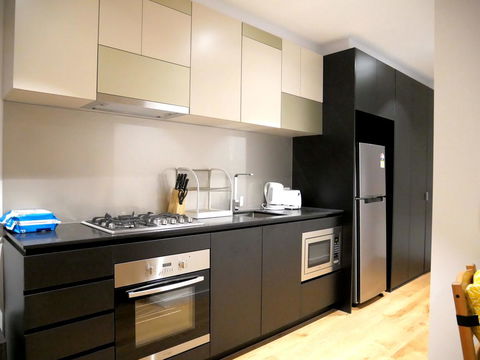 UrbanSuite The Wild Rosa Inn - Accommodation Cairns 21