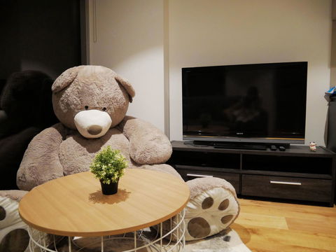 UrbanSuite The Wild Rosa Inn - Accommodation Cairns 0