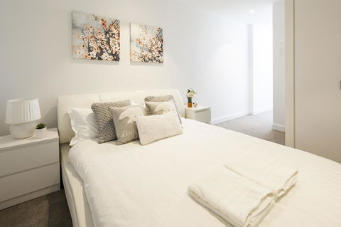 UrbanSuite The Wild Rosa Inn - Accommodation Cairns 6