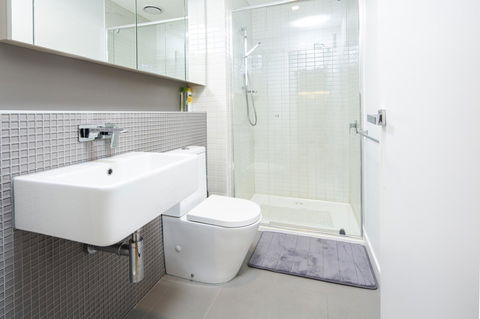 UrbanSuite The Wild Rosa Inn - Accommodation Cairns 13
