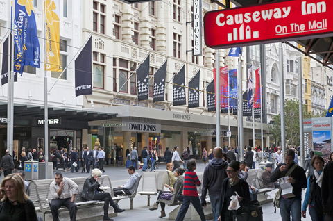 Causeway Inn On The Mall - Accommodation Cairns 1