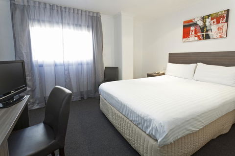 Causeway Inn On The Mall - Accommodation Cairns 10