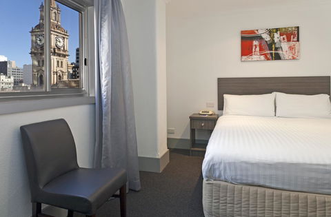 Causeway Inn On The Mall - Accommodation Cairns 15