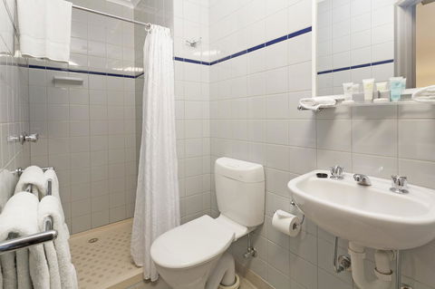 Causeway Inn On The Mall - Accommodation Cairns 12