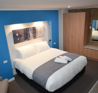 Tropicana Motor Inn - Accommodation Cairns