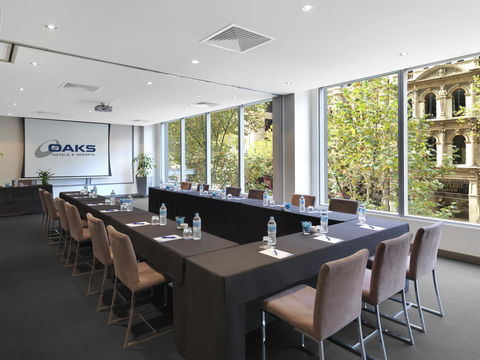 Oaks Melbourne On Collins Suites - Accommodation Cairns 14