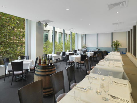 Oaks Melbourne On Collins Suites - Accommodation Cairns 11