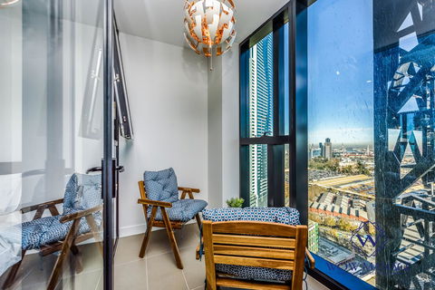 WOW Apartment On Lonsdale - Accommodation Cairns 2