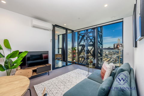 WOW Apartment On Lonsdale - Accommodation Cairns 1