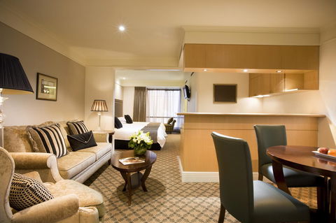 Stamford Plaza Melbourne - Accommodation Cairns 1