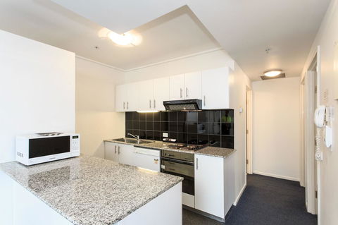 Paramount Apartments Melbourne - Accommodation Cairns 20