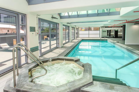 Paramount Apartments Melbourne - Accommodation Cairns 10