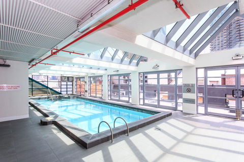 Paramount Apartments Melbourne - Accommodation Cairns 11