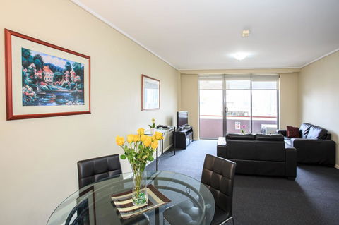Paramount Apartments Melbourne - Accommodation Cairns 39