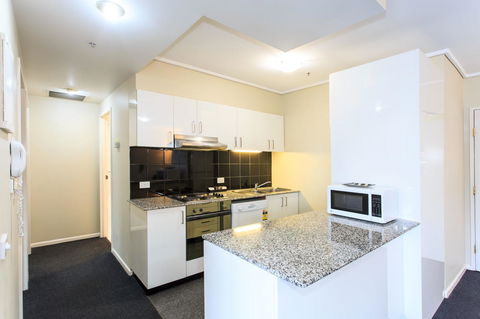 Paramount Apartments Melbourne - Accommodation Cairns 38