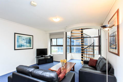 Paramount Apartments Melbourne - Accommodation Cairns 19