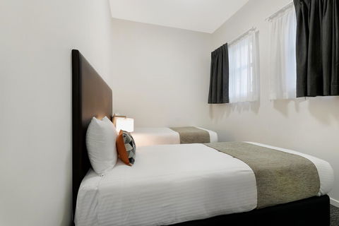 Melbourne CBD Central Apartment Hotel Official - Accommodation Cairns 14