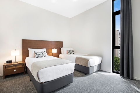 Melbourne CBD Central Apartment Hotel Official - Accommodation Cairns 11