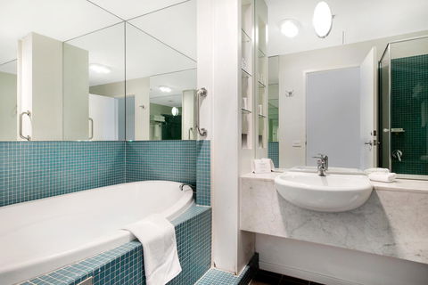 Melbourne CBD Central Apartment Hotel Official - Accommodation Cairns 12